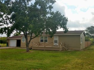 1049 Country Folks Ln, Buda, TX 78610
