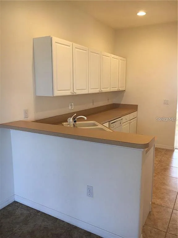 3 bed, 2.0 bath, 1863 sqft, $2,200 — Photo 4