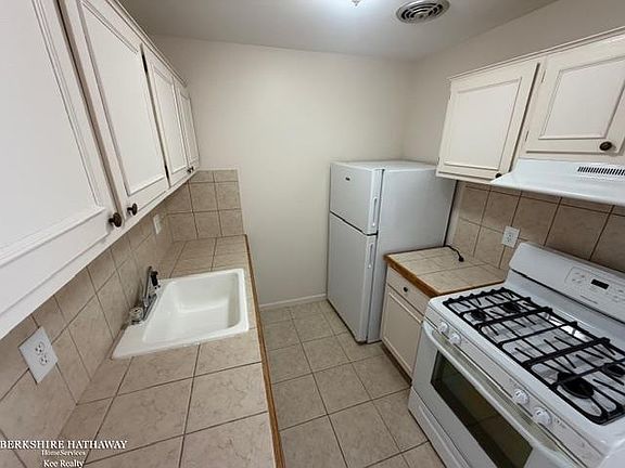 5th image of 17026 Clinton River Rd APT 174B