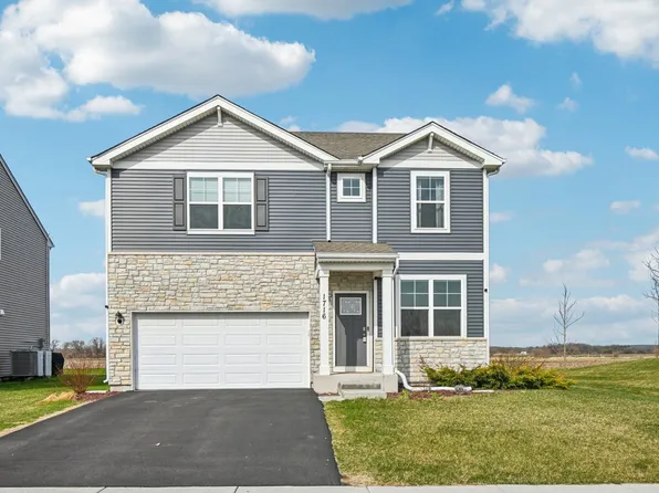 1716 Dublin Dr, Pingree Grove, IL 60140