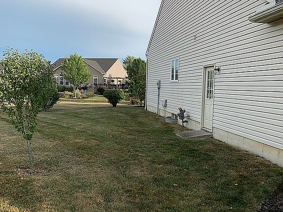 2nd image of 1630 Middlefield Ct
