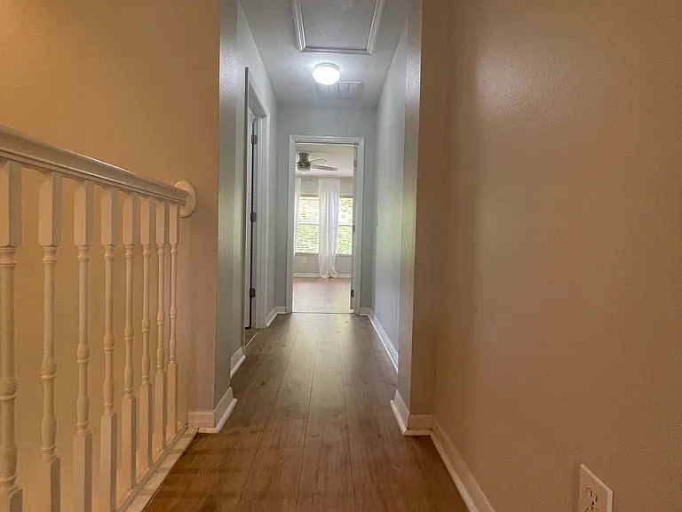 225 Perching Post Cv — Photo 19