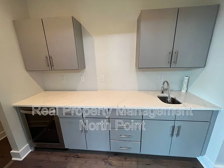 111 Birch St — Photo 37