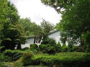 50 Forman Ln, Alburtis, PA 18011
