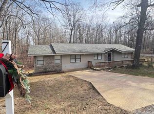 7 Odessa Dr, Cherokee Village, AR 72529