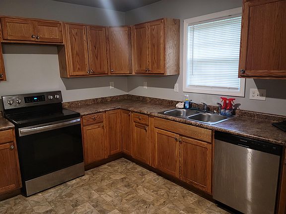 3rd image of 122 Gardenia Ln #1