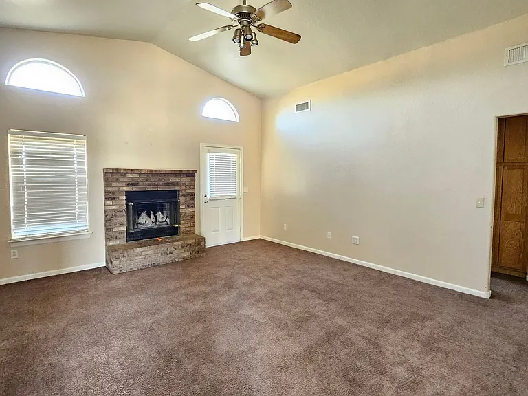 8307 Charles Pl — Photo 2