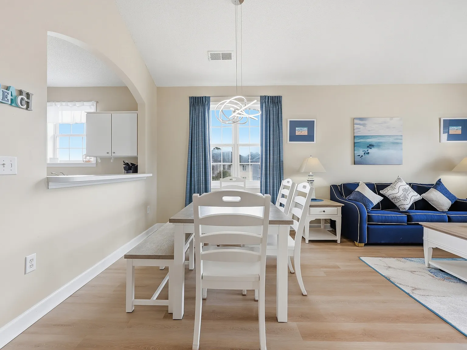 2 bed, 1050 sqft, $1,795 — Photo 3