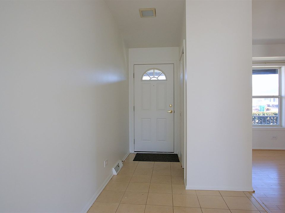 1st image of 2013 Lake Churchill Dr