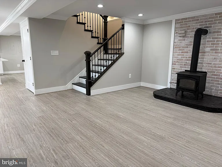 453 Walnut Dr — Photo 35