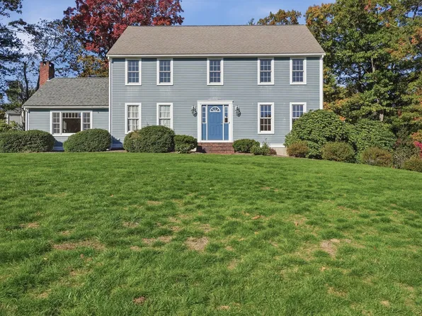 31 Linden Ln, Hanover, MA 02339