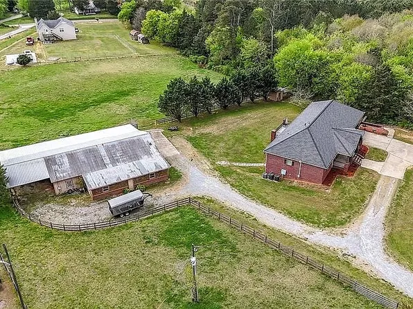 367 Big Pond Rd, Taylorsville, GA 30178