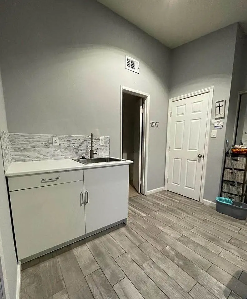 410 Diamond St — Photo 3