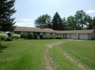 60571 Lennon Rd, Sturgis, MI 49091