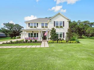 1226 Remington Ct, Angleton, TX 77515