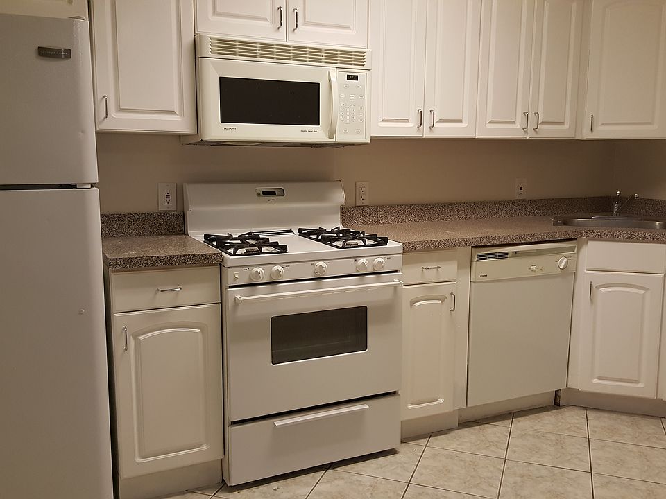 2nd image of 812 New York Ave APT 3A
