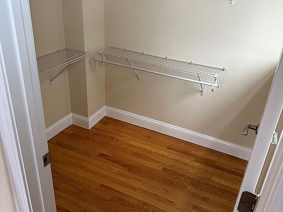 5th image of 11 Villa St #501