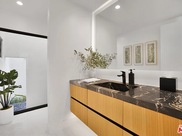 30020 Morning View Dr — Photo 64