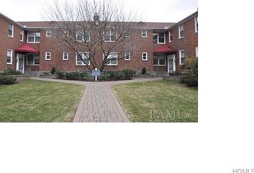 1st image of 5 Bryant Cres APT 2M