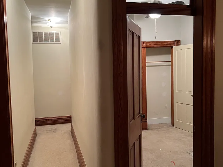 183 S 19th St #1 — Photo 17