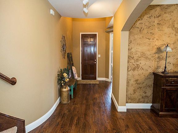 3rd image of 1310 Maiden Ct