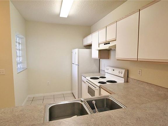 2nd image of 9515 Grovedale Cir Unit 202