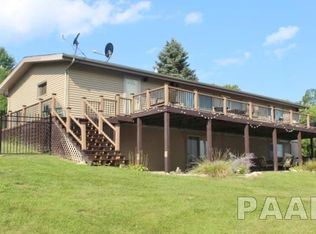 10 Hillside Ct, Dahinda, IL 61428