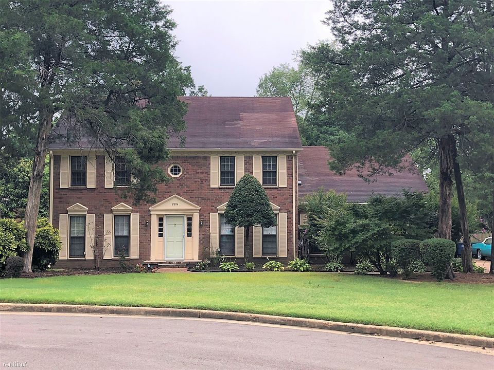 2904 Mossy Creek Cv
