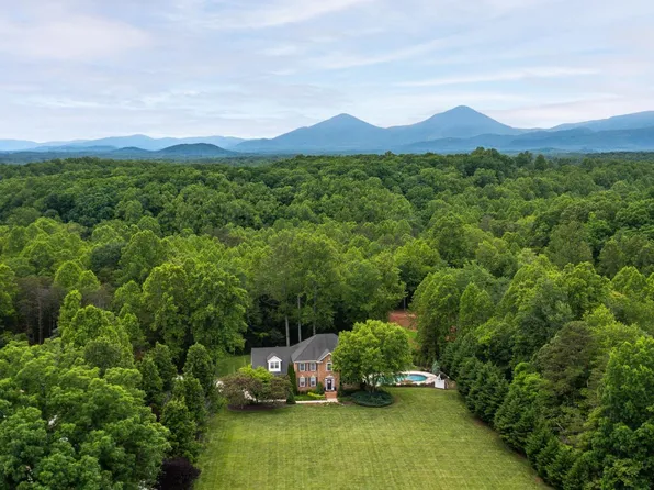 3374 Goode Station Rd, Goode, VA 24556