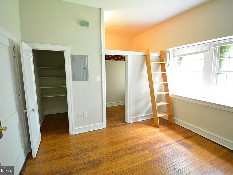 251 W Rittenhouse St #104 — Photo 4