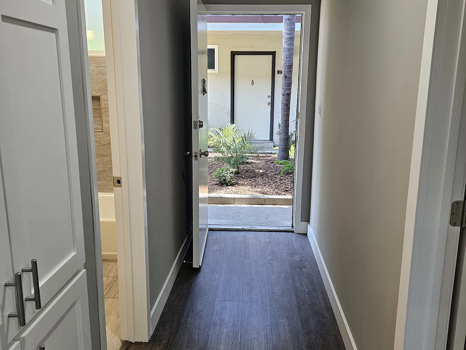 1 bed, 500 sqft, $2,095 — Photo 4