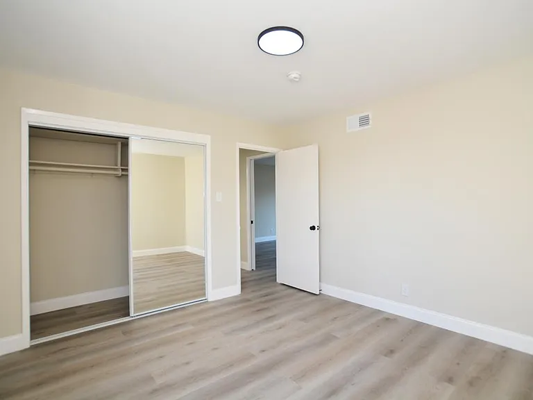 1350 38th Ave #6 — Photo 12