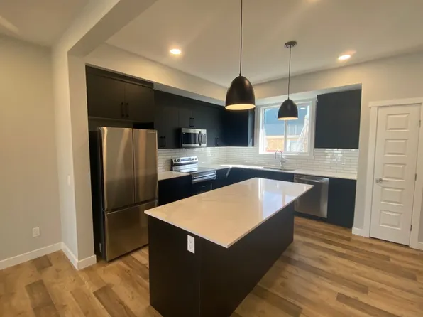 8049 Cedric Mah Rd NW, Edmonton, AB