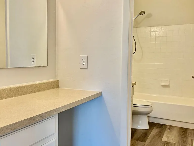 Cambridge Dorchester Apartment Homes — Photo 73