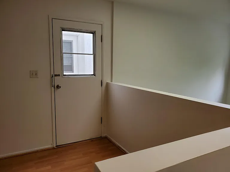 531 Indiana Ave #B — Photo 10