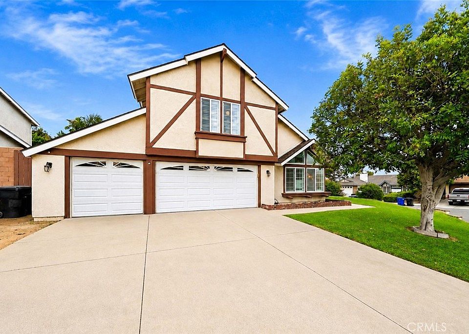 1st image of 8450 Tamarind Ln