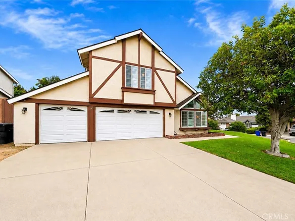 8450 Tamarind Ln, Riverside, CA 92509