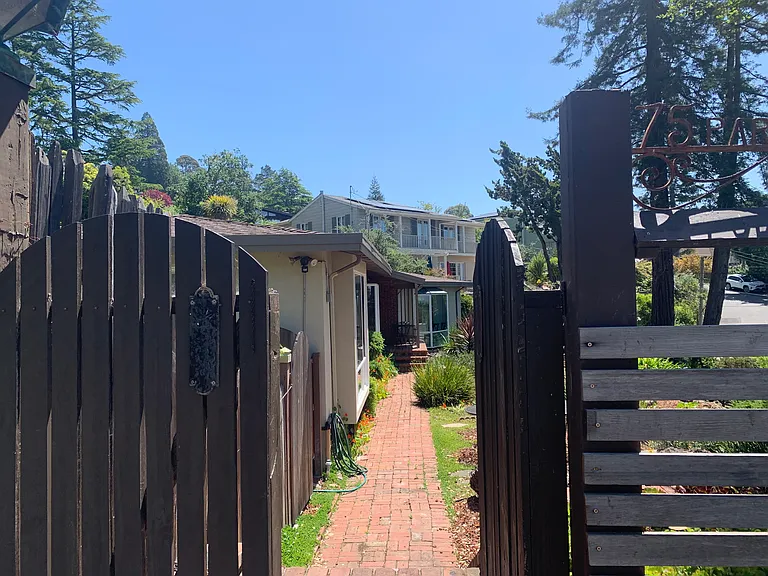 75 Parnassus Rd — Photo 34