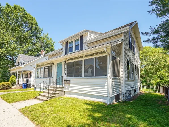 22 Tampa St, Worcester, MA 01604