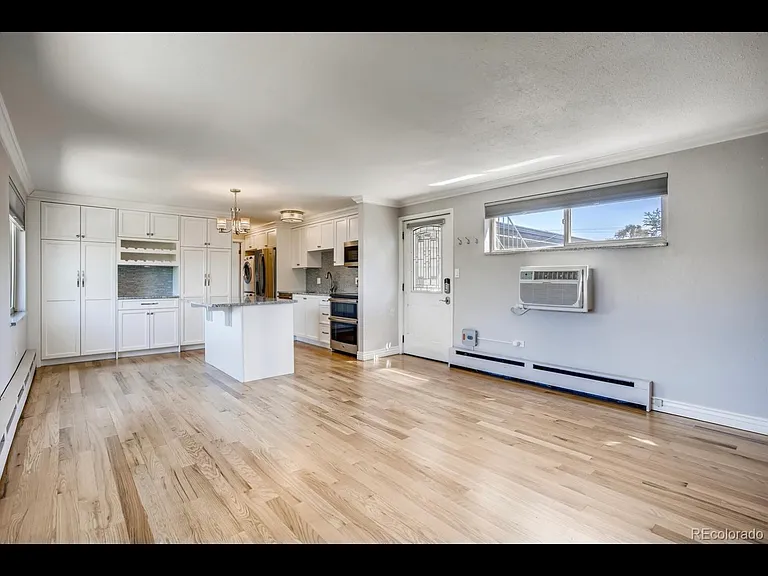 558 N Washington St #310 — Photo 10