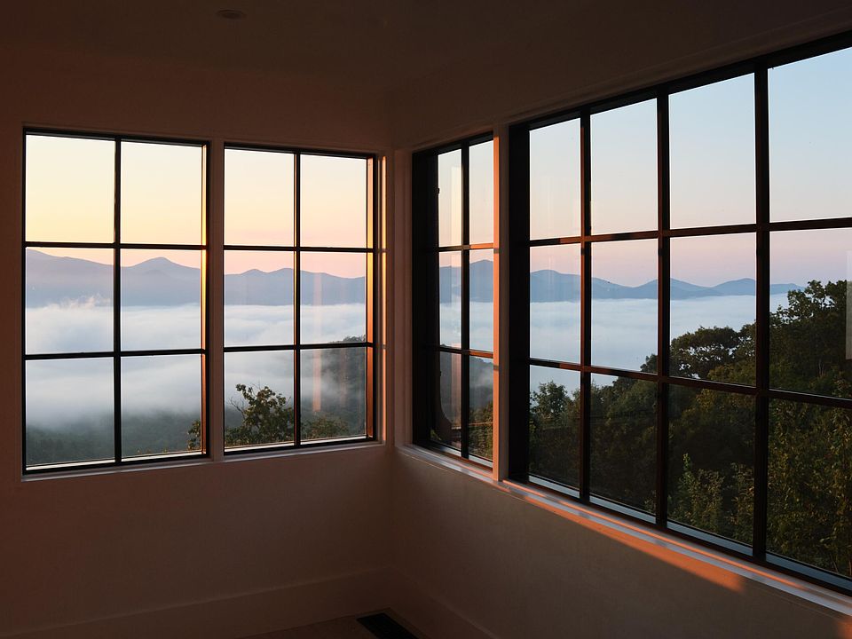 13th image of 1500 Park Vista Trl