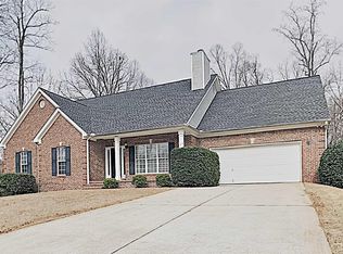1397 Beringer Dr, Hoschton, GA 30548