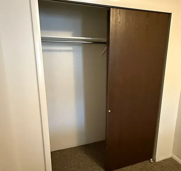 834 E Cedar Ct — Photo 11