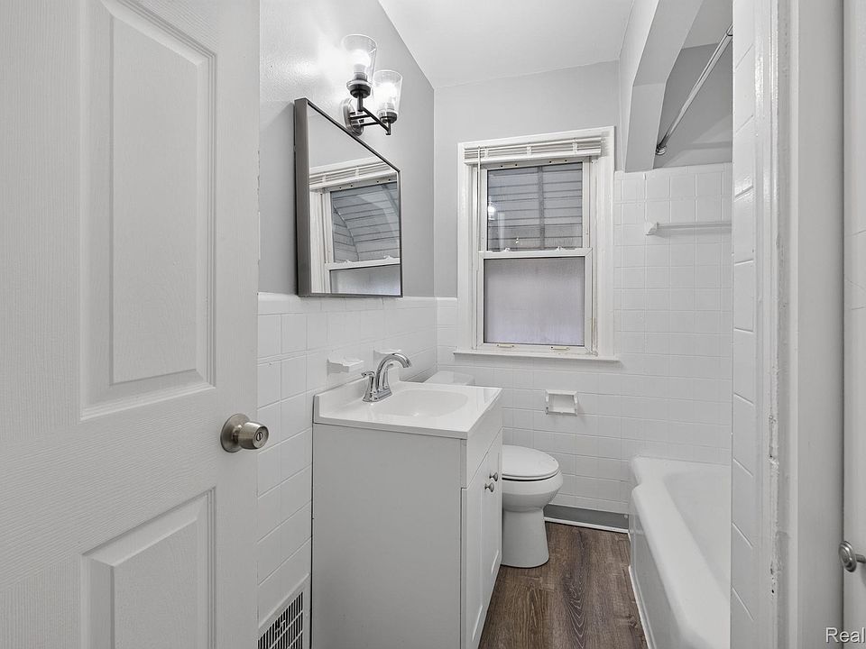 20206 Greeley St, photo 10