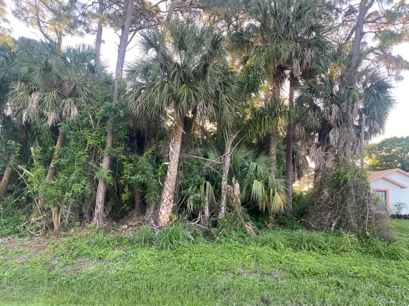 (undisclosed Address), Fort Pierce, FL 34982