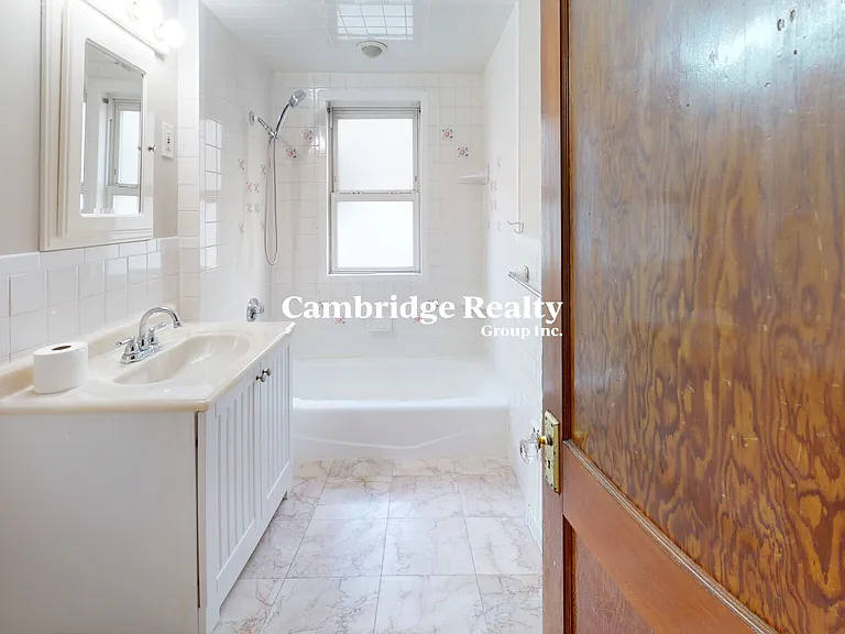 72-74 Harlow St #72T — Photo 11