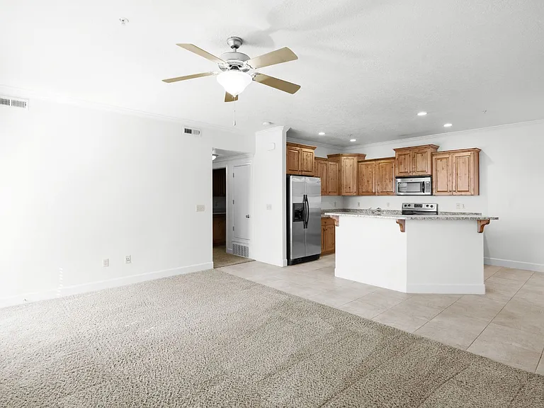 947 W 1010th St N #406 — Photo 22