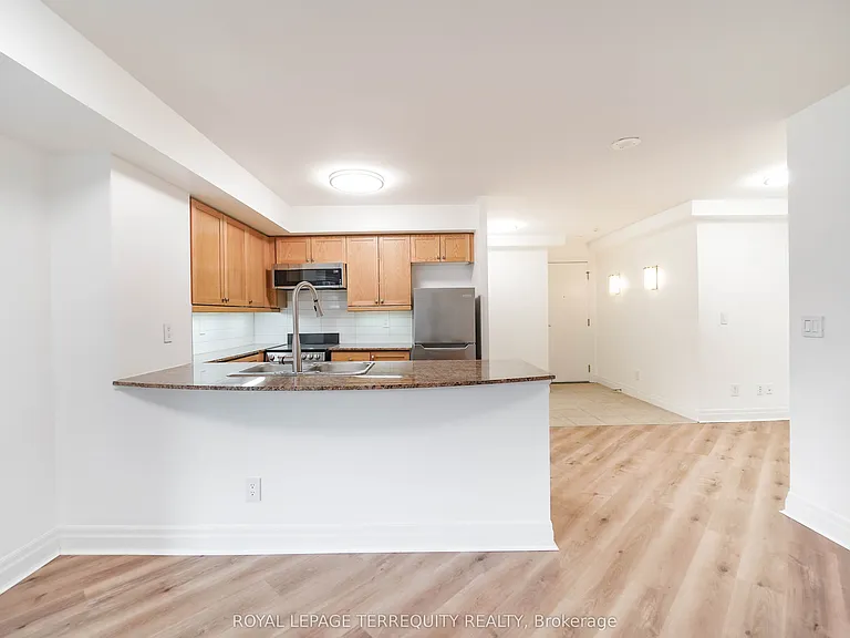 2121 Lake Shore Blvd W #206 — Photo 10