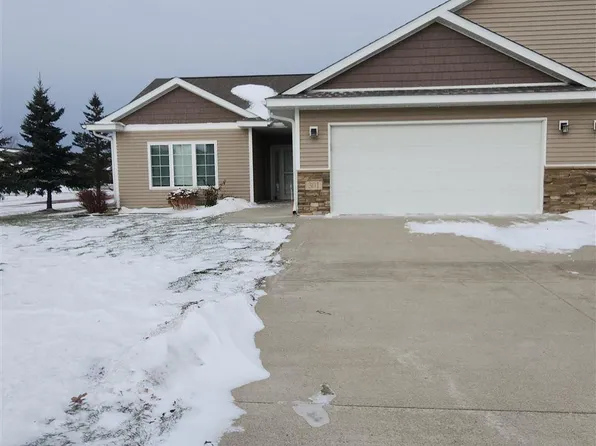 301 Skylark Dr, Mankato, MN 56001