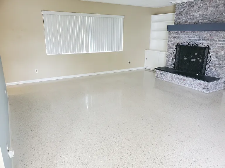 3331 NE Skyline Dr — Photo 6